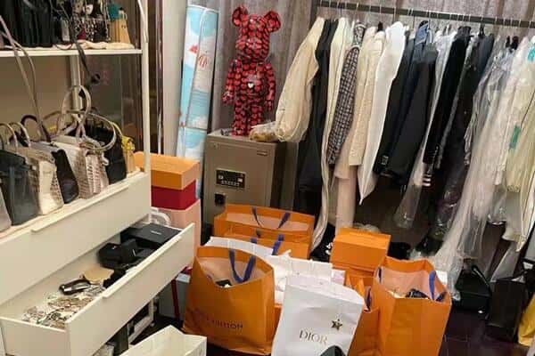 兴国县回收一线品牌衣服